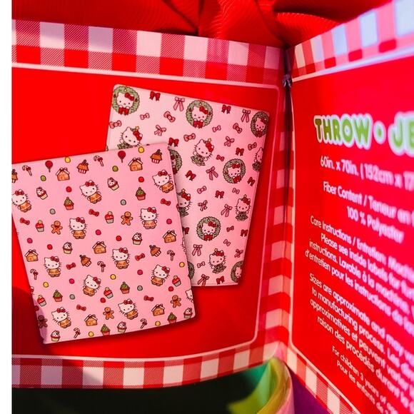 Hello Kitty Christmas 2 pack throws one pink and one white with matching coffee - Picture 11 of 12